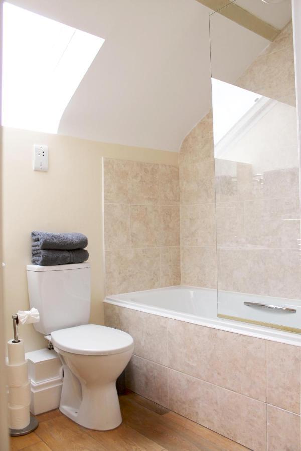 Apartament Charming 1-Bed Loft In Caerleon Newport  Zewnętrze zdjęcie